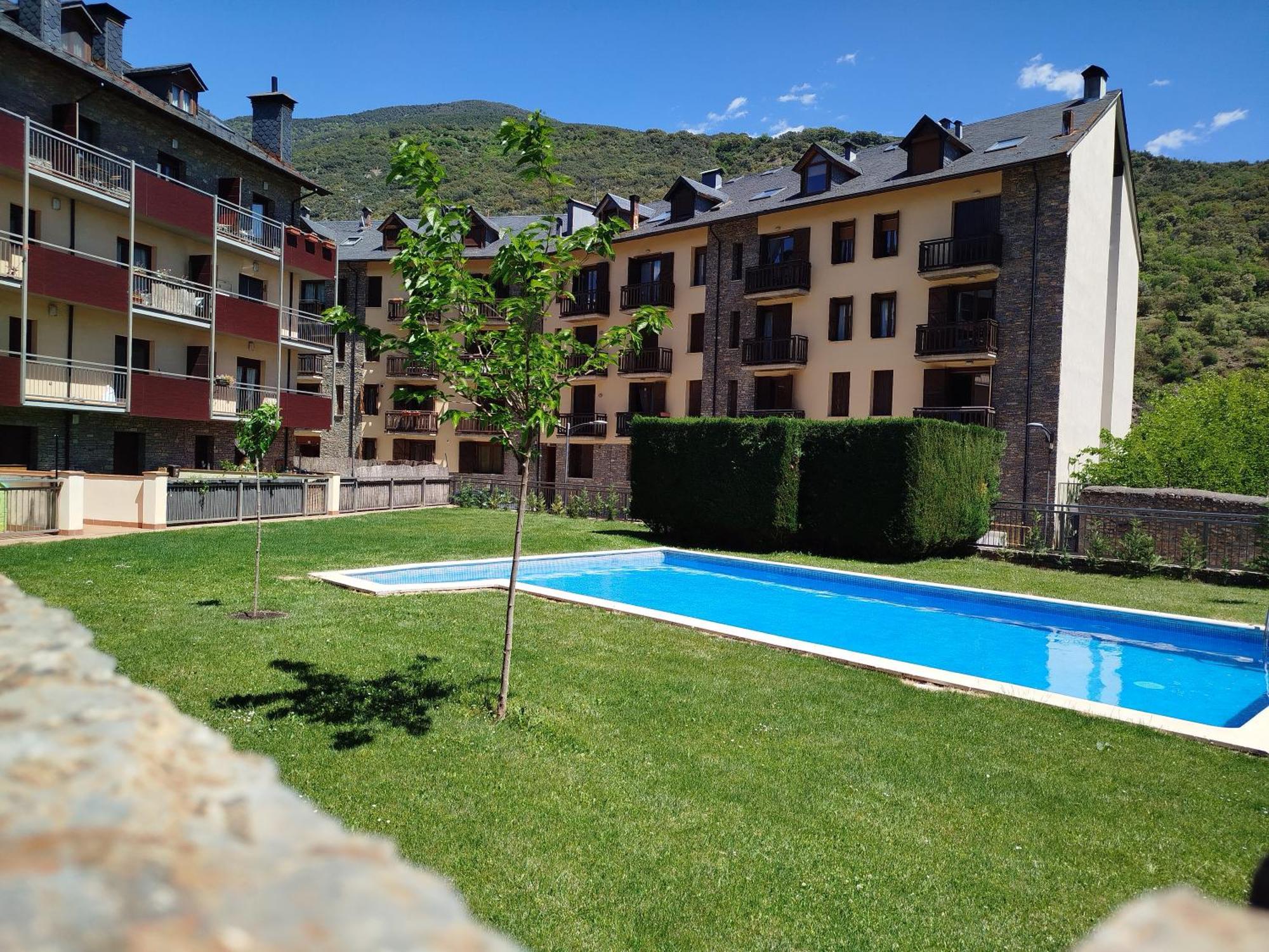 Pirineus Apartament *