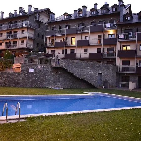 Apartaments Sort Pirineus Exterior photo
