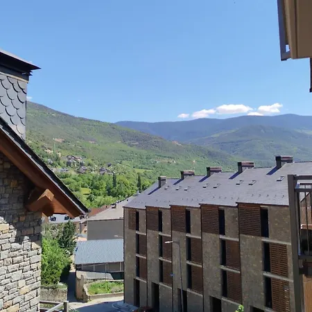 Apartaments Sort Pirineus Exterior photo